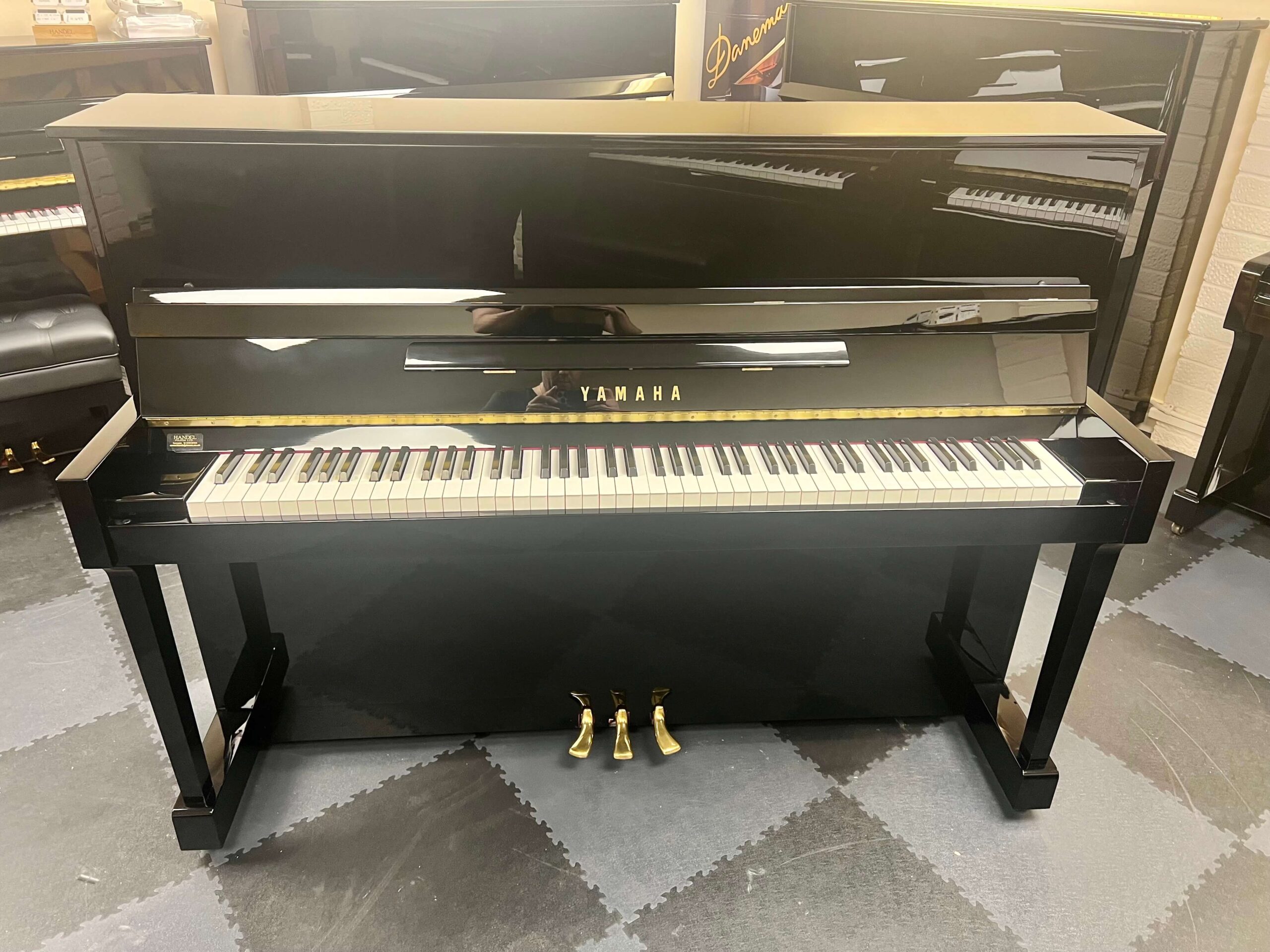 Yamaha T116 Upright Piano | Handel Pianos