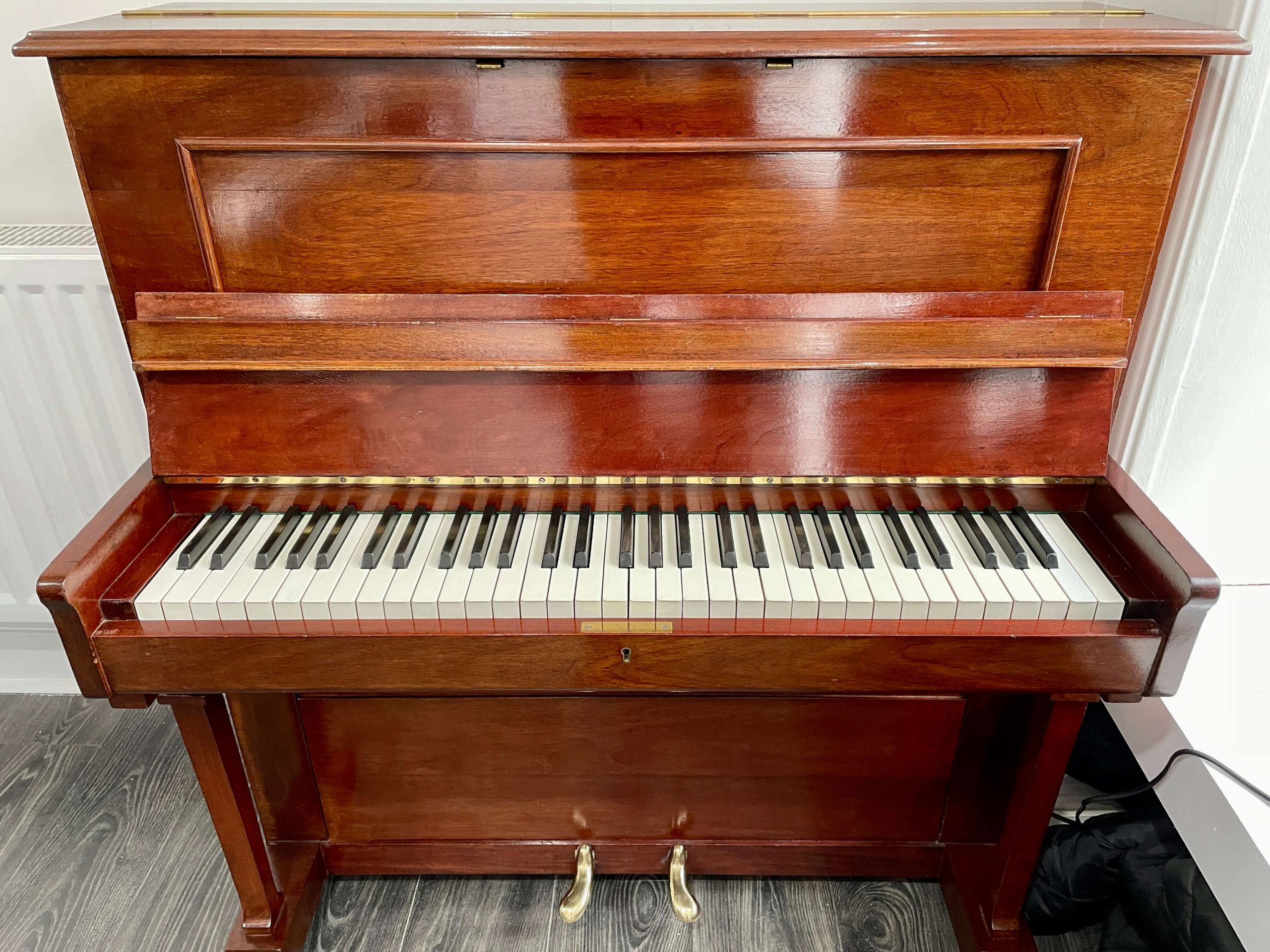 5 Octave Traditional Upright | Handel Pianos