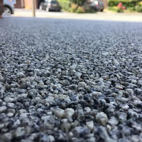 Resin-bound driveway completed in Fleet by PAVX Groundwork Contractors