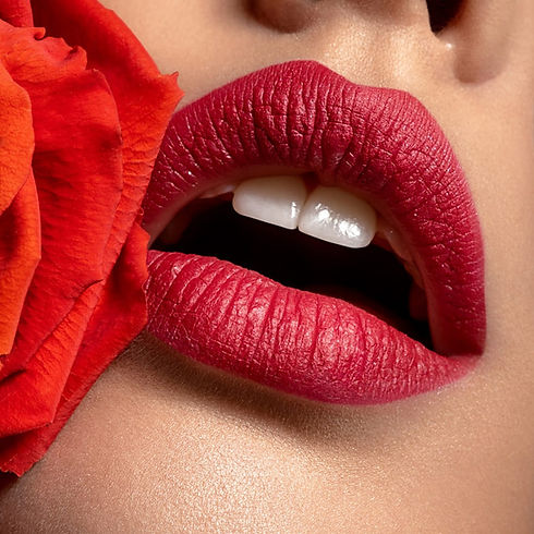 VELVET LIPS
