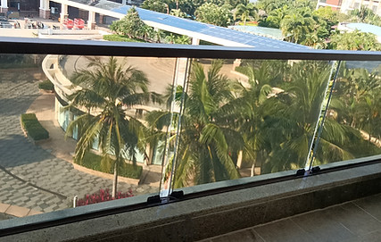 railing1.jpg