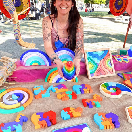 Cuatro monos juguetes: Desde Bariloche juguetes didácticos y coloridos para chicos y grandes