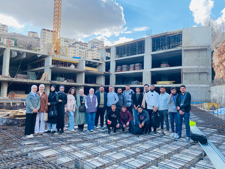 Field Trip to a Leading Engineering Project: Bridging Academia and Practice.