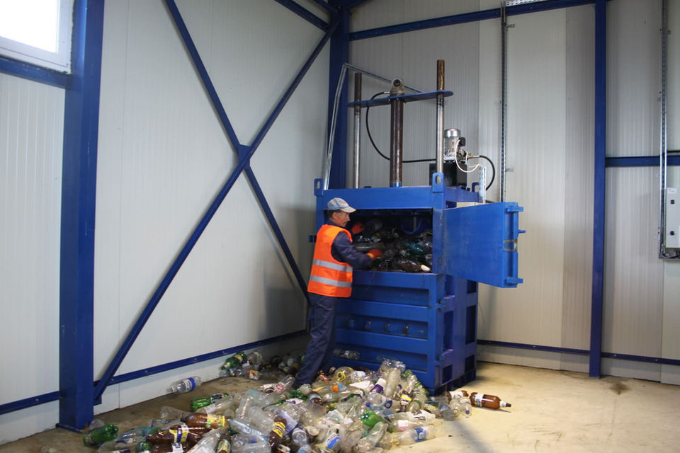 Statie de sortare deseuri - Sisteme de reciclare deseuri - SELF TRUST Romania