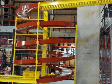 Spirala gravitationala cu role - coborare navete - conveior spirala