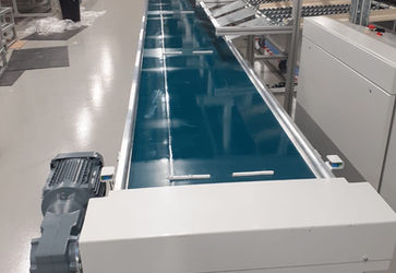 Conveior cu banda - Sistem de transport productie echipamente electrocasnice - SELF TRUST 