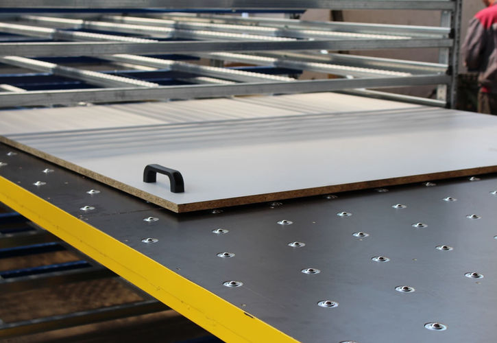 Platforma hidraulica - Masa cu bile - Rafturi metalice - Automotive - SELF TRUST Romania