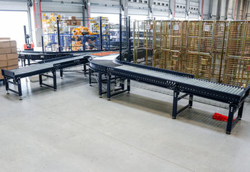 Sistem de conveioare cu role si banda - Parcel Industry - Conveioare sortare - SELF TRUST 