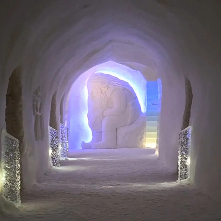 Ice Giant - Sorrisniva Igloo Hotel