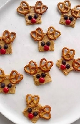 Reindeer crackers