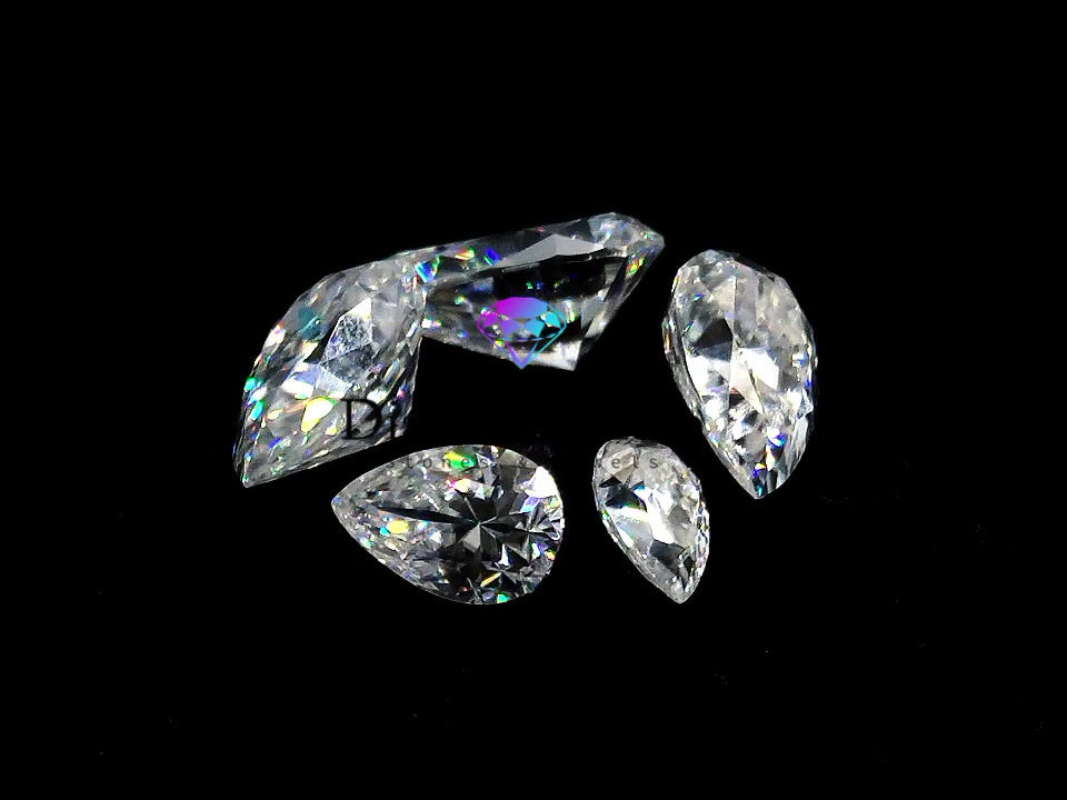 Miniatura: diamondshero.it brillante diamante moissanite moissanit diamond taglio pera pear cut certificato laser