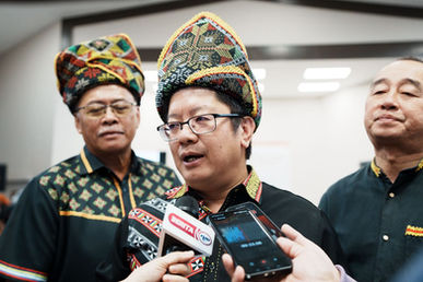 Pengajian bahasa etnik Sabah di universiti perlu disokong melalui pemberian biasiswa kerajaan negeri - Ewon