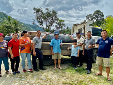 Ewon bantu selesaikan kerosakan saliran air sawah padi Kg.Tambatuon
