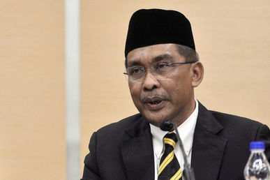GOVT TO CONSIDER EMERGENCY IF GERIK, BUGAYA FACE COVID-19 RISKS - TAKIYUDDIN