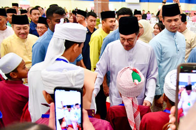 Federal Government Initiatives to Assist Citizens Welcomed