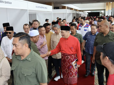 Chief Minister Attends Gagasan Rakyat Luncheon Reception