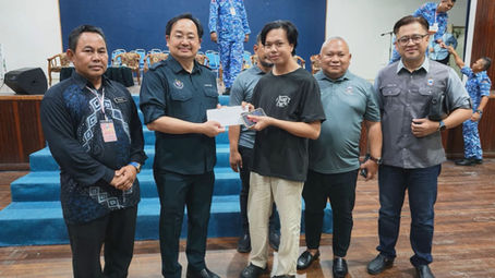 280 KIR Mangsa Kebakaran Kg Bahagia Terima Bantuan
