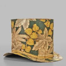Top hat shaped band box