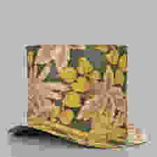 Top hat shaped band box