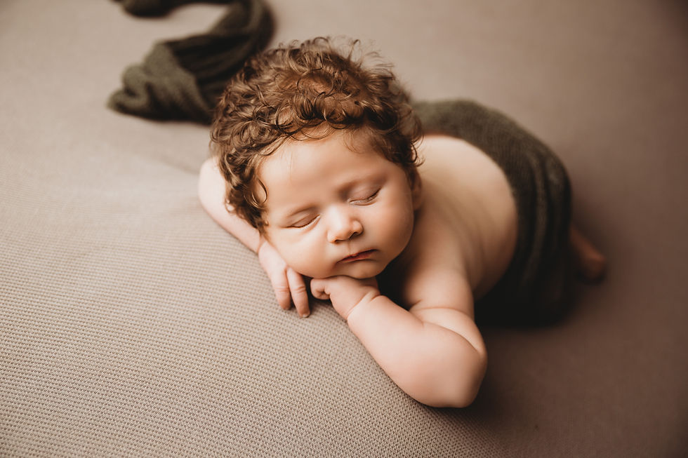 Newborn Photographer
