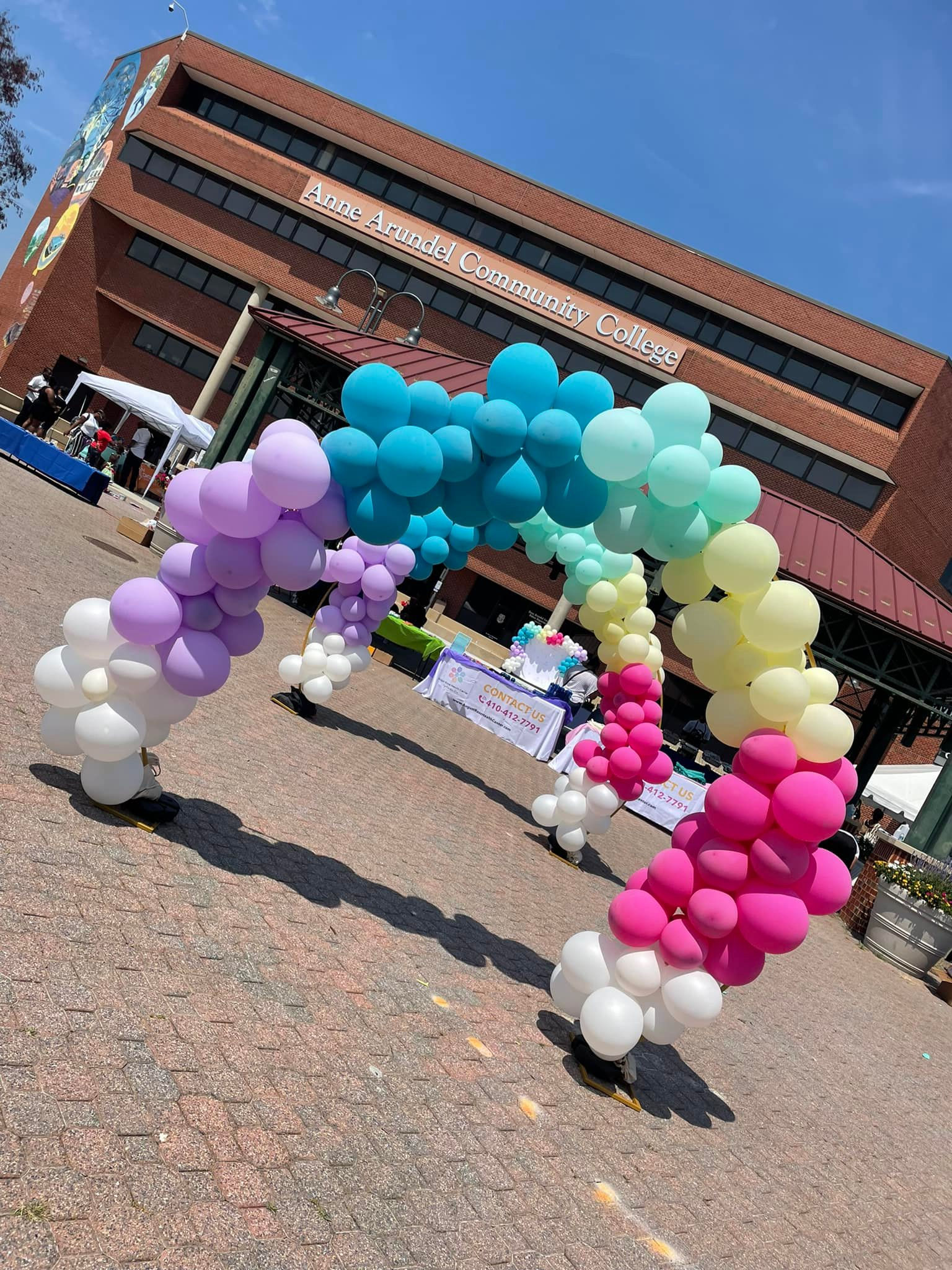 2 Balloon Arches