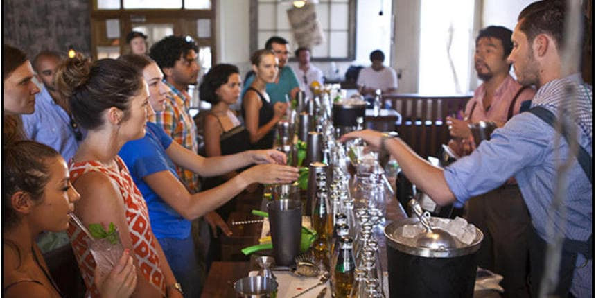 Top 10 Ideas for Your Corporate Event cocktail making