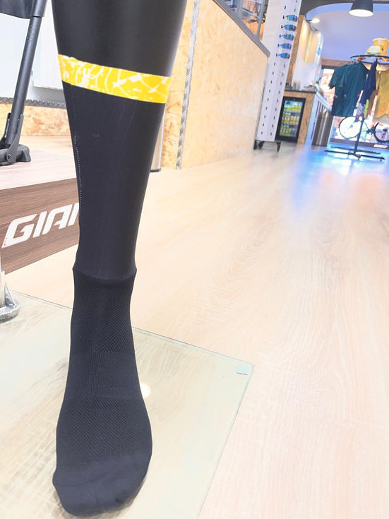 Tom & Thierry - Location vente réparation boutique du cycliste - Bourg d'Oisans - chaussettes noires