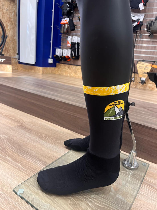 Tom & Thierry - Location vente réparation boutique du cycliste - Bourg d'Oisans - chaussettes noires