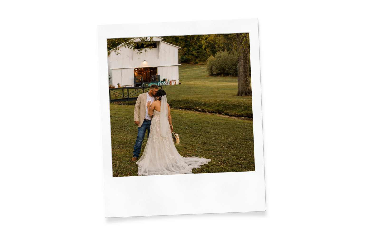 Bride and groom portrait at a Middle Tennessee countryside wedding