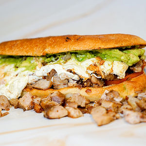 Carnitas (Torta Callejera)