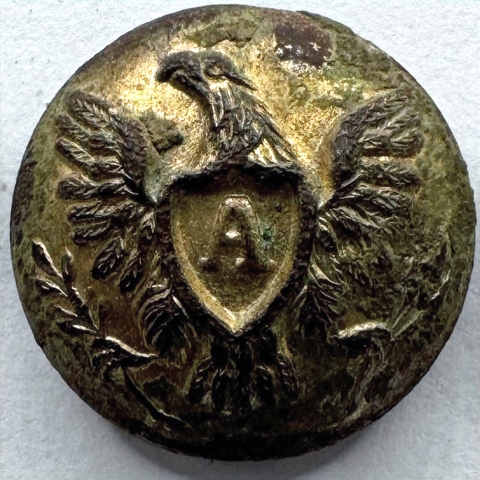 AY 79  | Dug Artillery "Eagle A" Coat Button