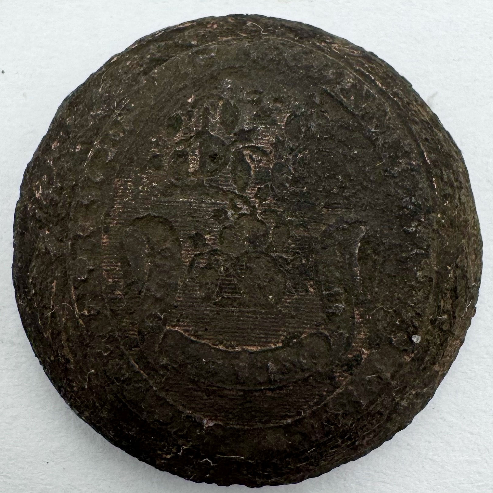 CT 13 | Connecticut State Seal Coat Button