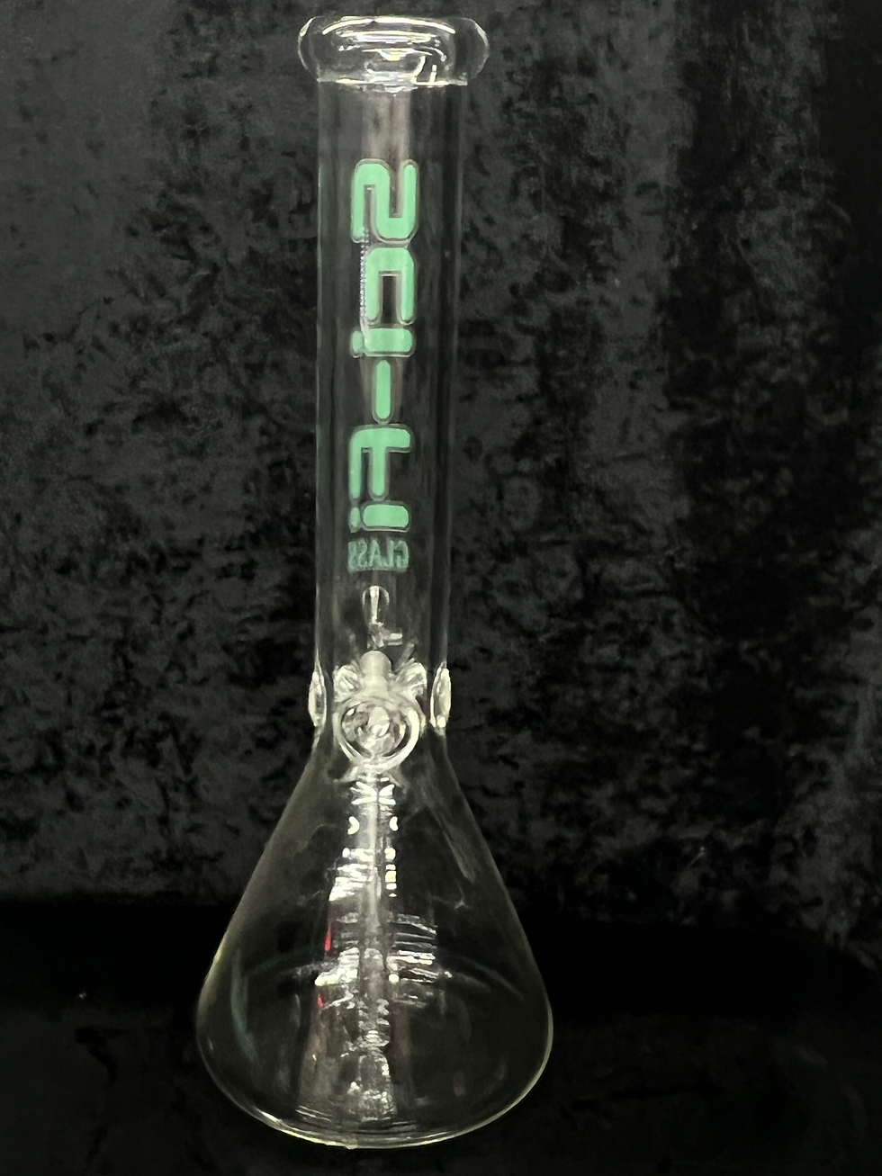 Thumbnail: Sci-fi water pipe with ice pinch