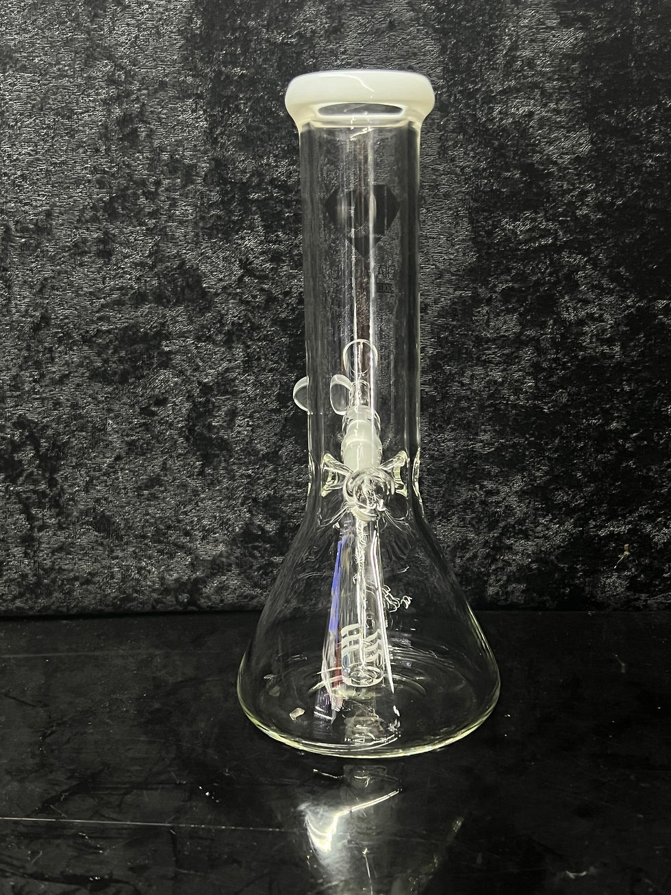 Thumbnail: Diamond Glass beaker white rim