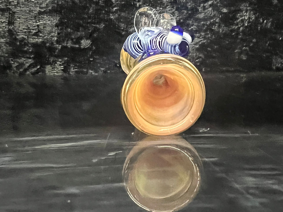 Thumbnail: Blue bee chillum