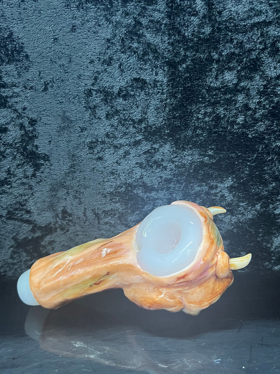 Thumbnail: One blue eyied monster pipe