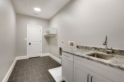 042_3706_ANNANDALE_RD_310479_577246