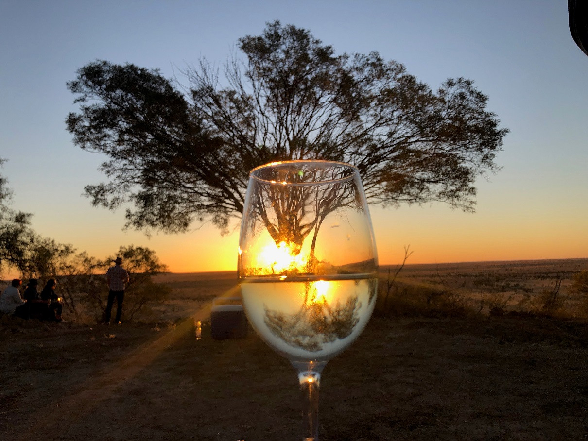 90 Minute Scenic Flight + Drinks Package