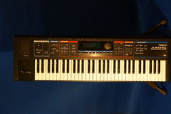 Roland JUNO Di