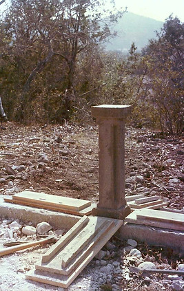 6 Column Pour.jpg
