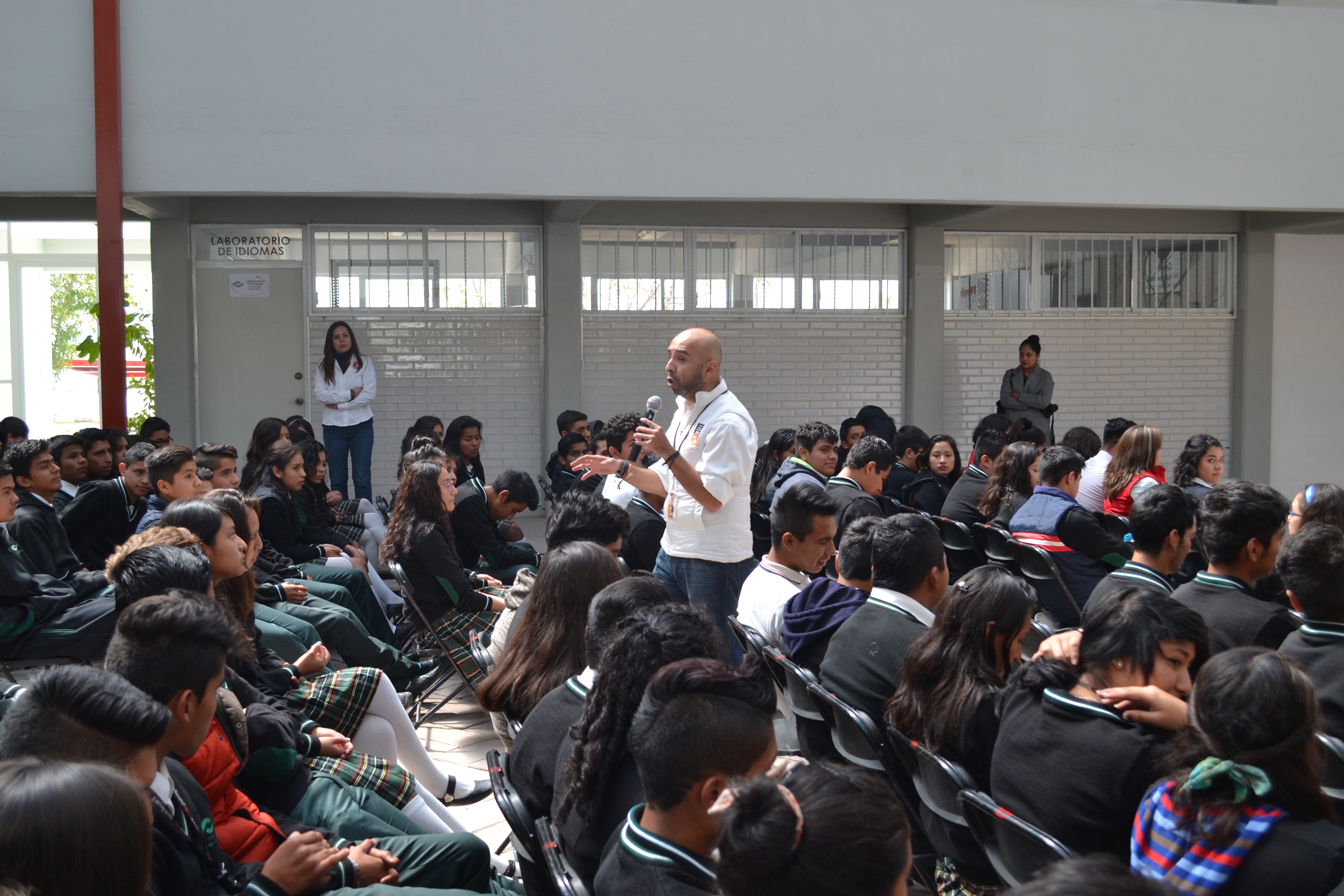 JÓVENES LÍDERES Y DISRUPTIVOS