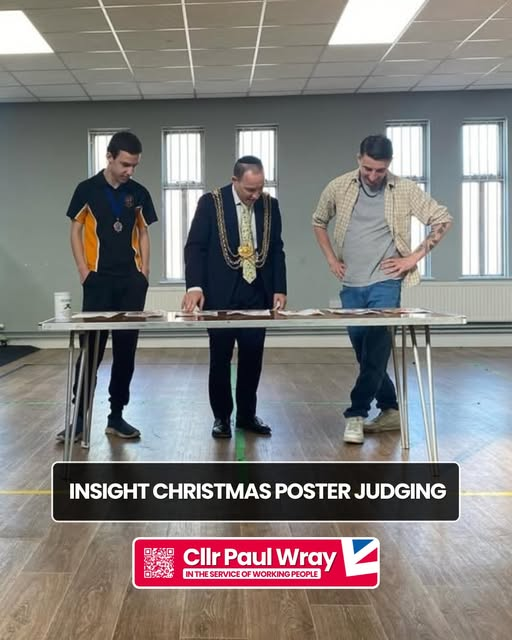  It was great to join the Lord Major of Leeds and one of his deputy concerts at Involve Leeds in Hunslet to judge the Insight Mental Health Groups Christmas Poster competition.