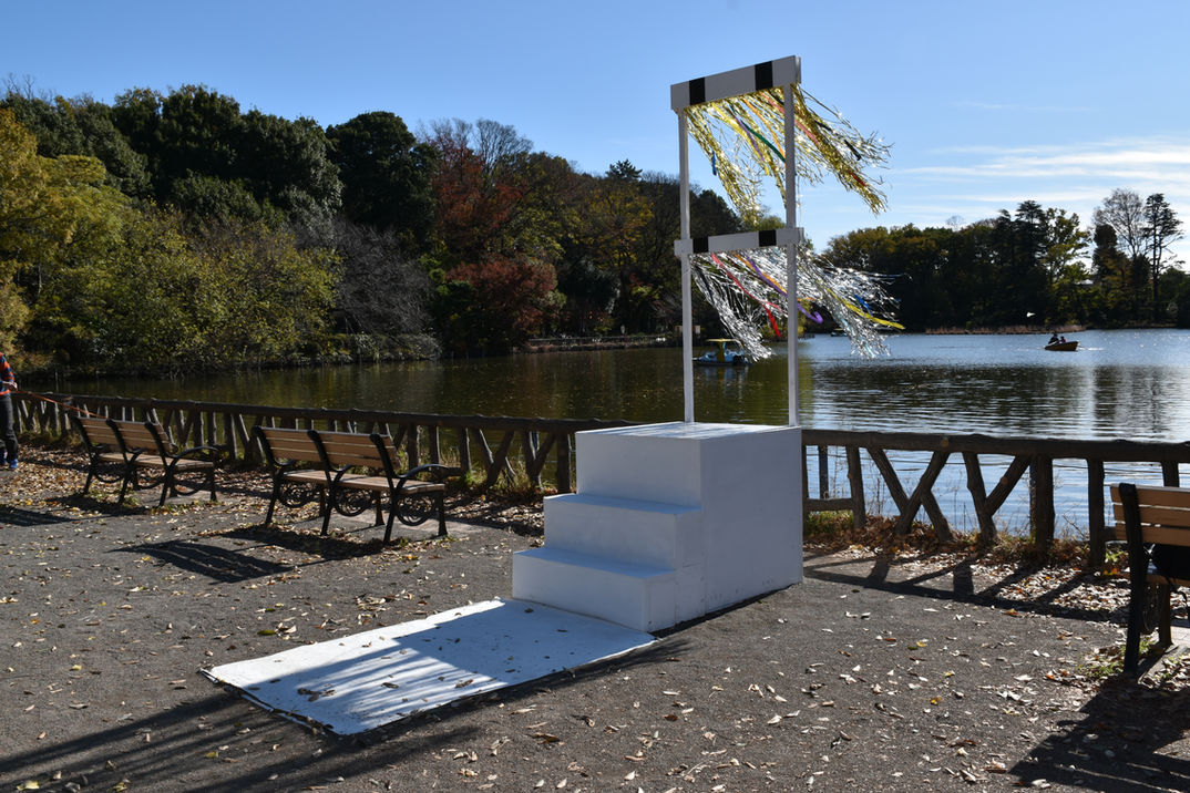 High Hurdles Zenpukuji Park Suginamiku Tokyo Trolls in the Park Exhibition Open Air Japan sculpture contemporary art artist sakura motomura streamers gates installation event