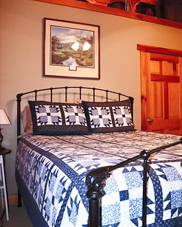 Hall's%20Hideaway%20Room_edited.jpg