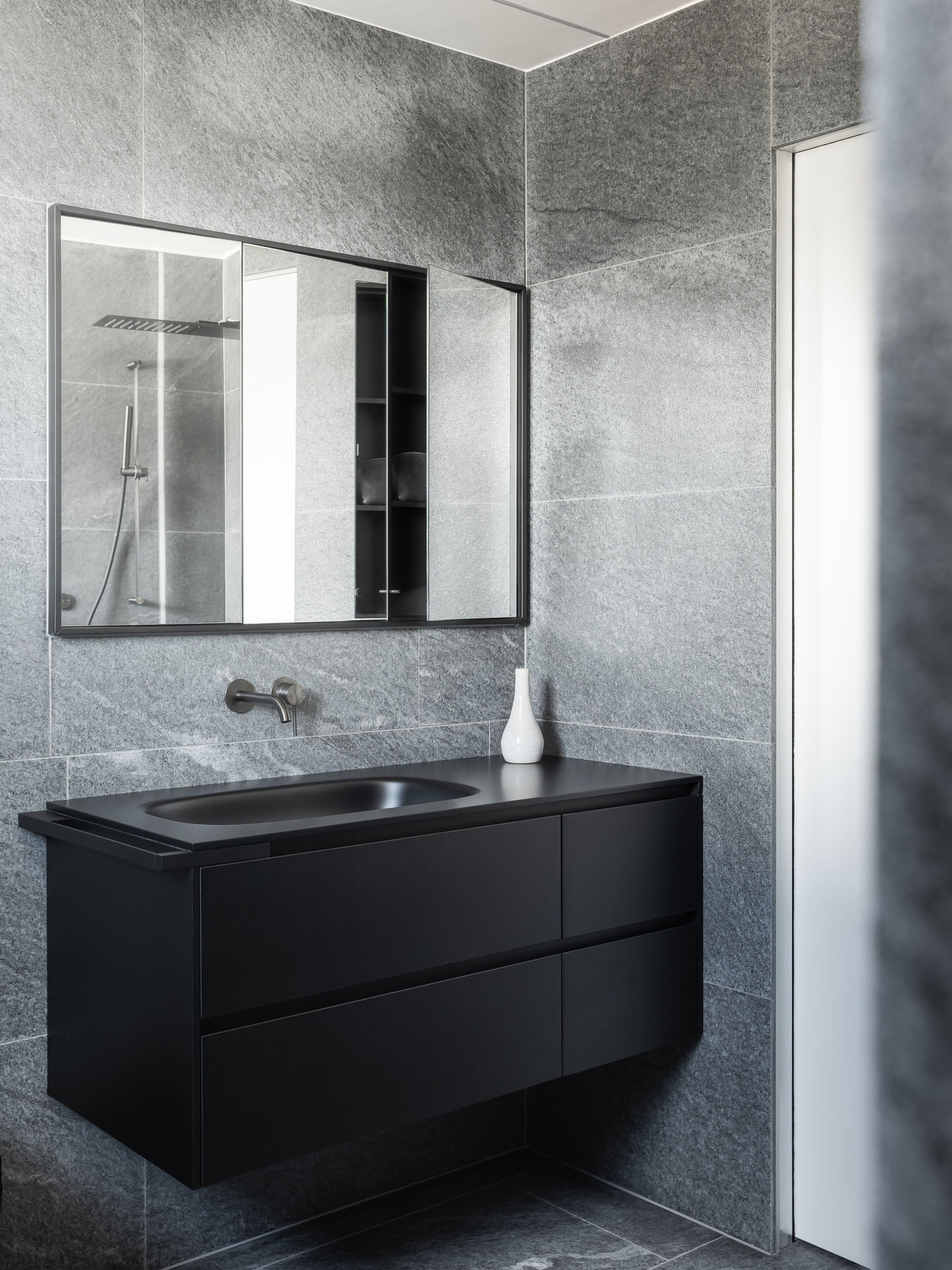 ristrutturazione appartamento bagno granito