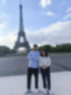 Fernando and Ana in front of the Eiffel Tower