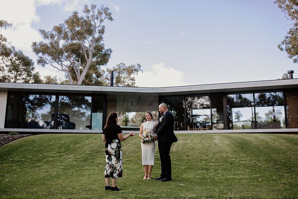 Perth Airbnb Elopement Photography by Red Eclectic 2021.jpg