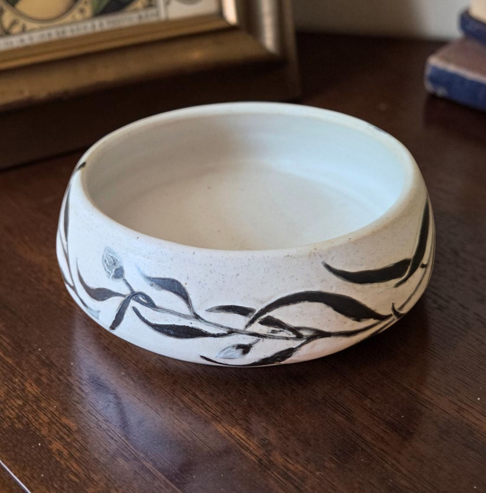 Decorative handmade dish in black and white