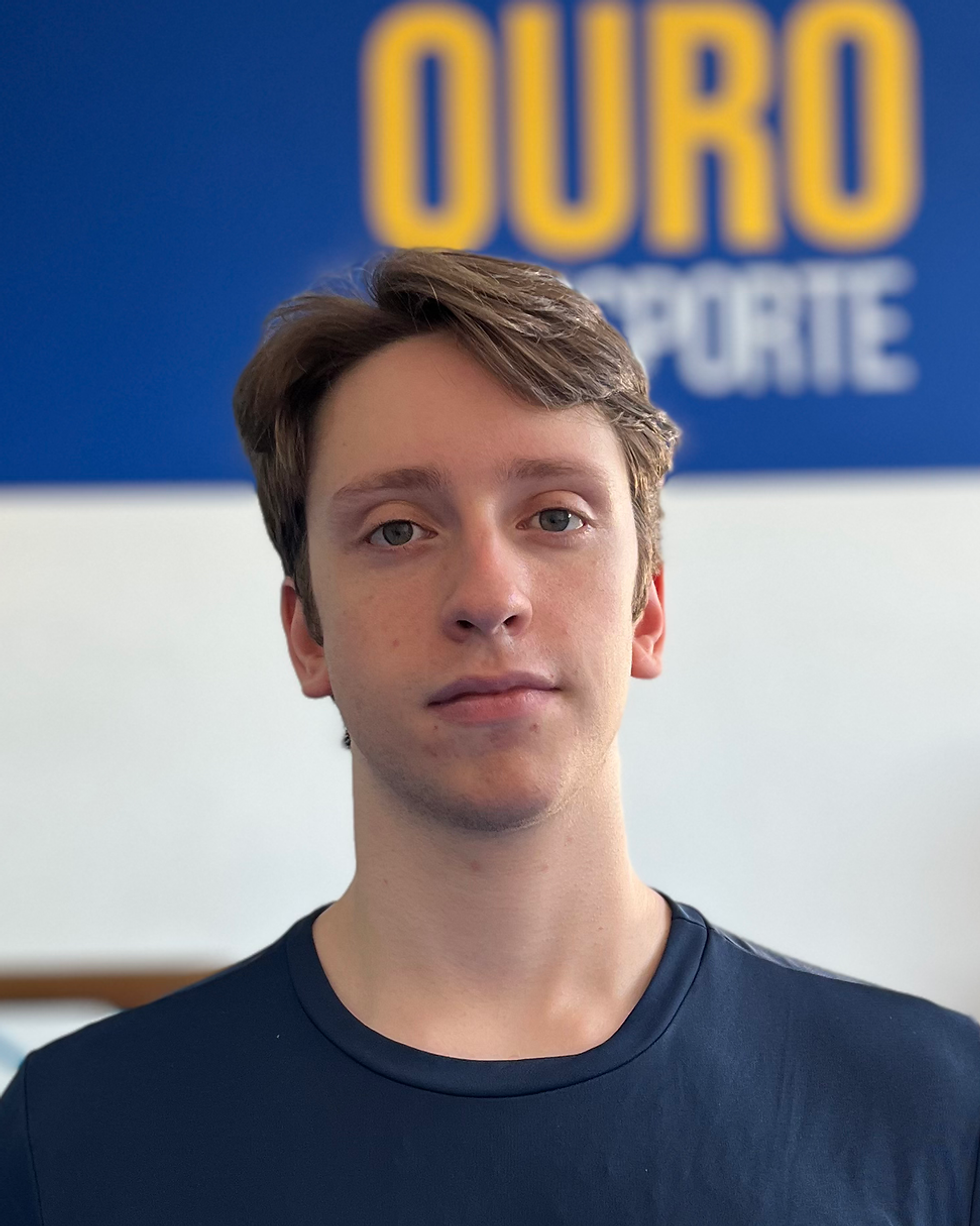 Instrutor da Ouro no Esporte: ginástica artística e circo no Butantã.