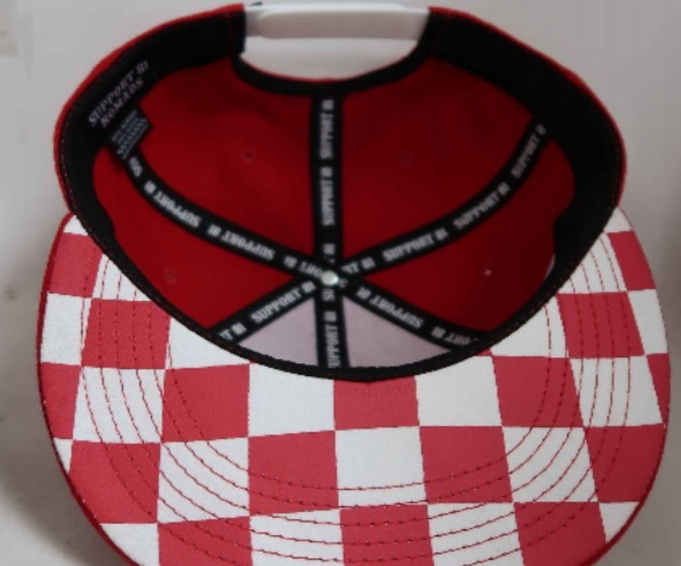 Thumbnail: SNAPBACK - RED- WAR - PATCH HAT